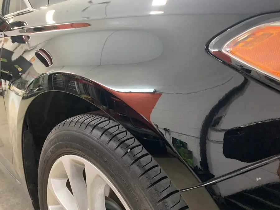 Après - Débosselage sans peinture sur une Ford